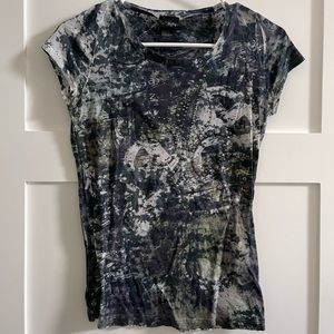 Daytrip Fleur de Leis Graphic Tee